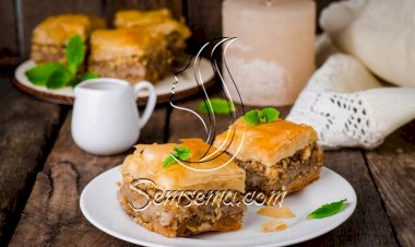 طريقة عمل بقلاوة بالمكسرات وجوز الهند