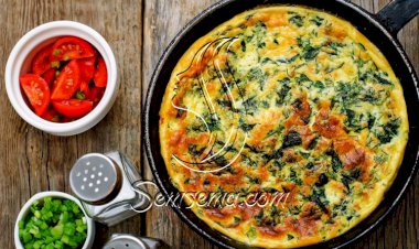 طريقة عمل أومليت بالسبانخ والفلفل الأخضر