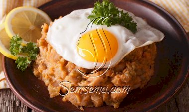 طريقة عمل فول بالبيض المقلي للسحور