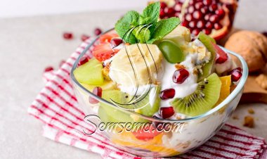 طريقة عمل سلطة الفواكه بالآيس كريم
