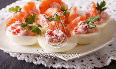 طريقة عمل بيض محشي بالجمبري