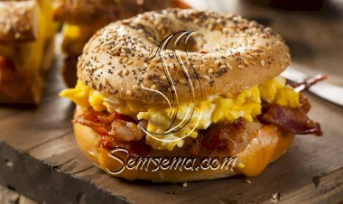 طريقة عمل ساندويتش البيض بالجبن والبسطرمة