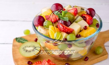 طريقة عمل سلطة الفواكه بالرمان