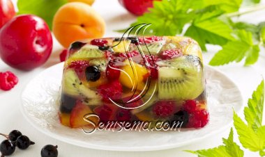 طريقة عمل جيلي بالفواكه المشكلة