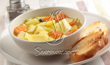 طريقة عمل شوربة بطاطس بالجزر