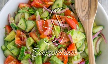 طريقة عمل سلطة الأفوكادو بالبصل المتبلة