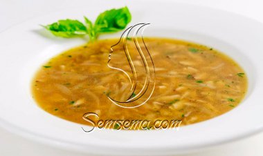 طريقة عمل شوربة لسان العصفور بالقرفة