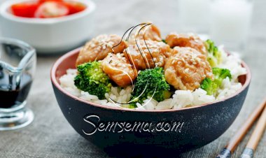 طريقة عمل الأرز بالدجاج والساور كريم