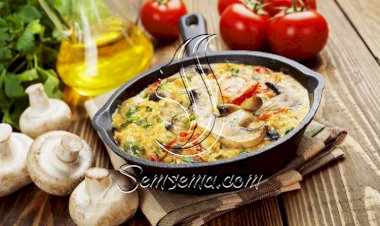 طريقة عمل بيتزا المقلاة بالهوت دوج والمشروم