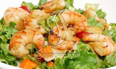 طريقة عمل سلطة الجمبري بالفلفل والجزر