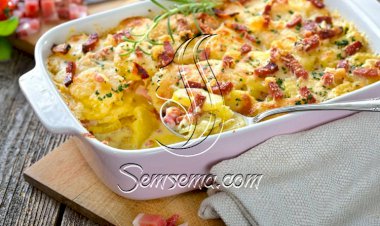 طريقة عمل البطاطس بالبيكون والجبن الموزاريلا