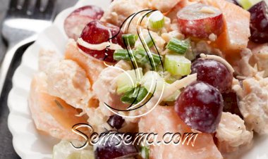 طريقة عمل سلطة الدجاج بالبصل والكرفس