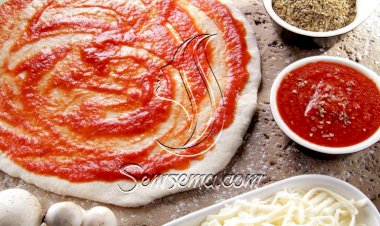 ​​طريقة عمل صوص البيتزا بالجبن البارميزان