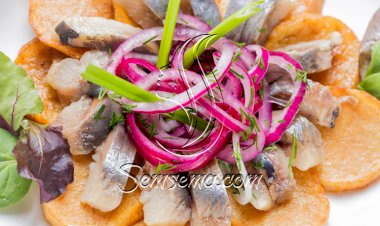 طريقة عمل رنجة بالبطاطس لشم النسيم