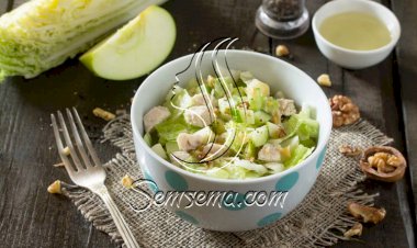 طريقة عمل سلطة الدجاج بالخس والتفاح الأخضر