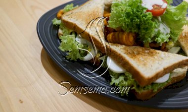 طريقة عمل كلوب ساندويتش بالبيض