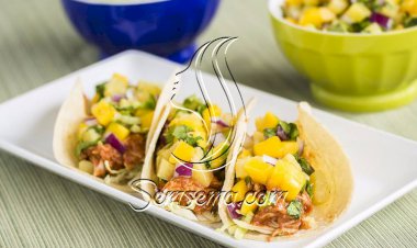 طريقة عمل تاكو الدجاج الحار بالمانجو