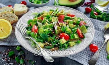 طريقة عمل سلطة الطماطم الحارة بالساور كريم