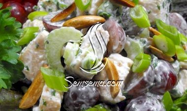 طريقة عمل سلطة الدجاج الكريمي باللوز