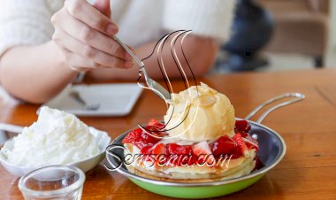 طريقة عمل بان كيك بالفراولة