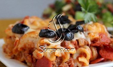 طريقة عمل بيتزا المكرونة بالبيبروني
