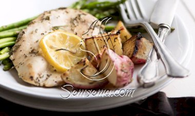 طريقة عمل الدجاج بالليمون والروزماري