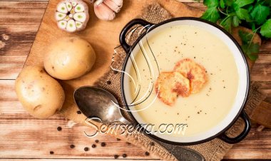 طريقة عمل شوربة البطاطس بالثوم