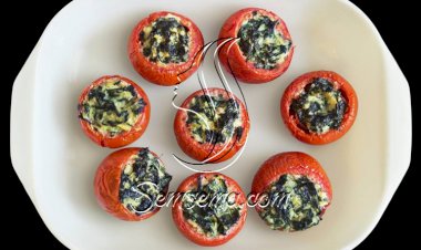 طريقة عمل طماطم محشية بالسبانخ