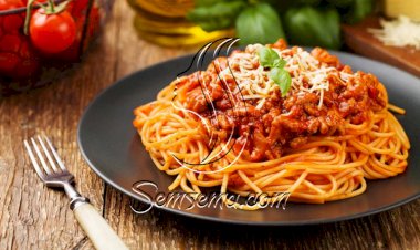 طريقة عمل مكرونة بصوص اللحمة المفرومة