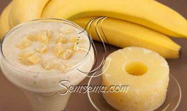 طريقة عمل سموثي الموز بالأناناس
