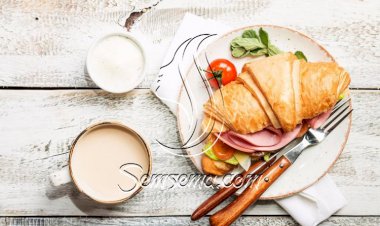 طريقة عمل ساندويتش كرواسون باللانشون