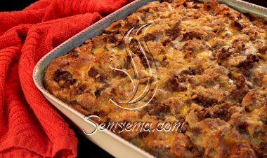 طريقة عمل طاجن السجق بالجبن الشيدر