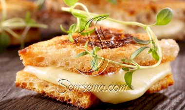 طريقة عمل ساندويتش الجبن الشيدر بالأعشاب