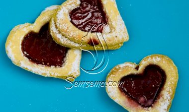 طريقة عمل قلوب الباف باستري بالمربى للفلانتين