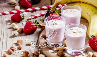 طريقة عمل عصير الفراولة بالمكسرات للفلانتين