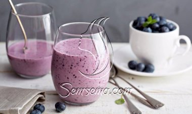 طريقة عمل سموثي الرمان بالتوت