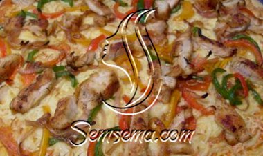 طريقة عمل البيتزا بالفراخ