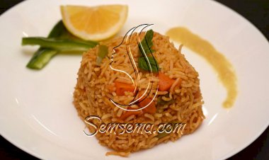 طريقة عمل الأرز البني بالخضار