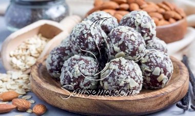 طريقة عمل كرات التمر باللوز