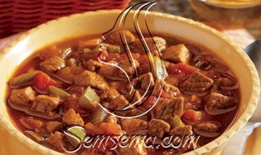 طريقة عمل مكعبات اللحم بالفلفل والبصل