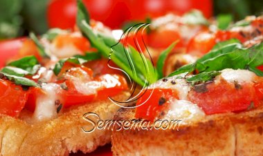 طريقة عمل توست الطماطم بالموزاريللا