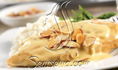طريقة عمل الدجاج الكريمي باللوز
