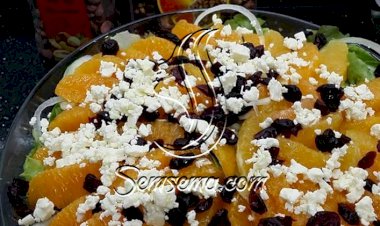 طريقة عمل سلطة اليوسفي والتوت باللوز