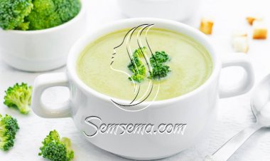 طريقة عمل شوربة البروكلي الكريمي