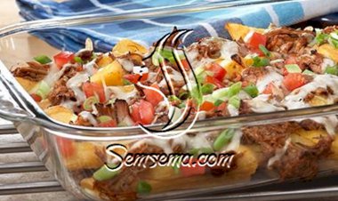 طريقة عمل البطاطس المحمرة باللحم والجبنة الشيدر