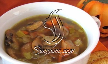 طريقة عمل شوربة المشروم بالخضار