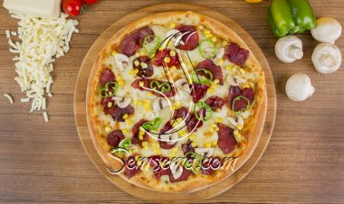 طريقة عمل بيتزا بالبسطرمة