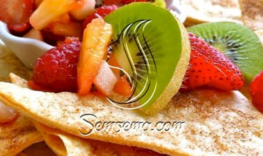 طريقة عمل رقائق القرفة مع سلطة الفواكة