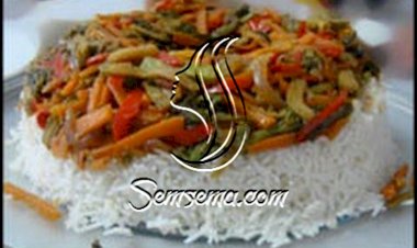 طريقة عمل قالب الارز بالخضار