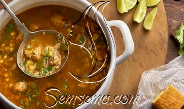 طريقة عمل شوربة الدجاج بالأرز